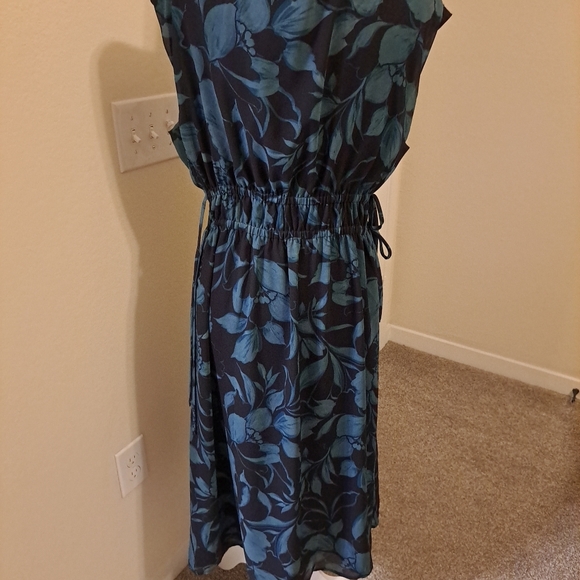 NWT Banana Republic Side-Tied Midi Dress Multicolored Size  M - Picture 10 of 13